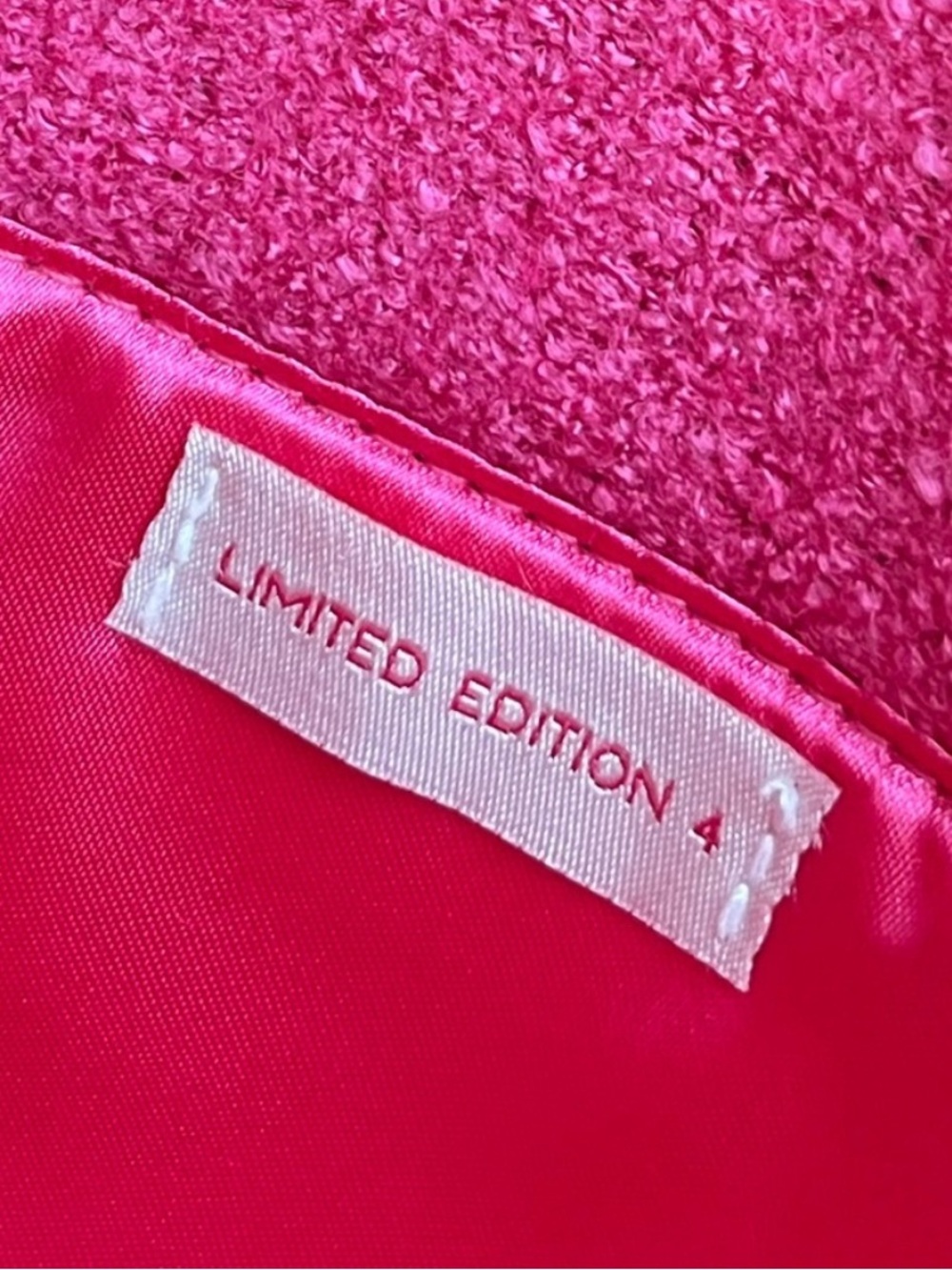 Bath & Body Works Goldie Tote Hot Pink Limited Edition NWT - Picture 5 of 15
